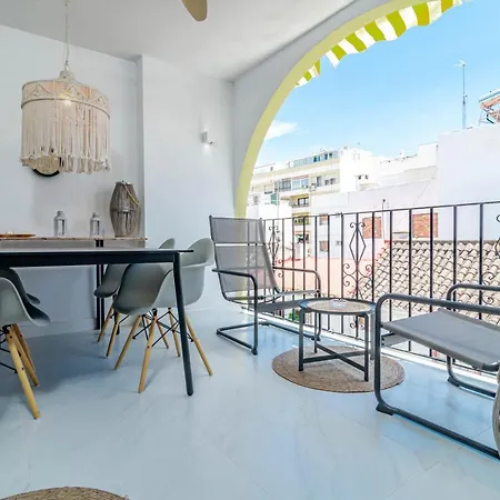Awesome 3 Bedroom Metres From The Rdr289